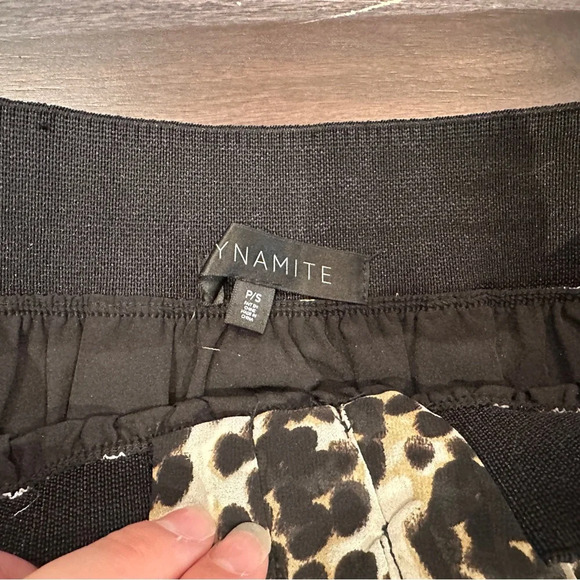 3 for $25 Dynamite leopard print skirt| size small - Picture 2 of 4